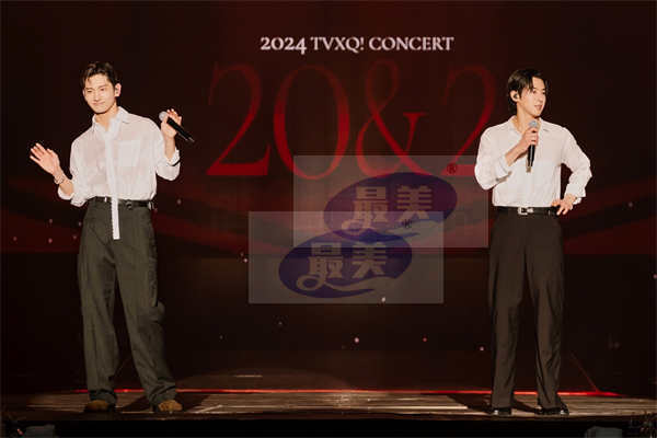 东方神起亚洲巡演盛况空前,雅加达完美收官!名曲接力与激情舞台燃炸现场!