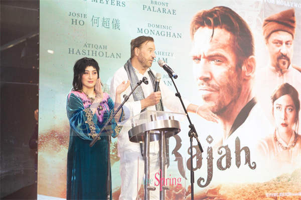 何超仪新片马来西亚公映  暴走宣传一天连跑8场