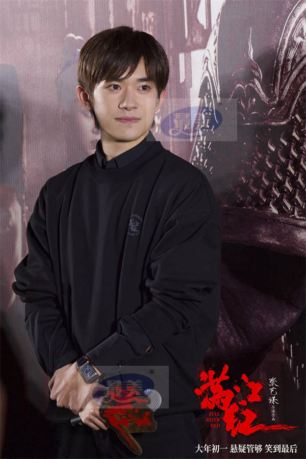 电影《满江红》首映 张艺谋携沈腾易烊千玺等绝版阵容共贺新春惊喜开年