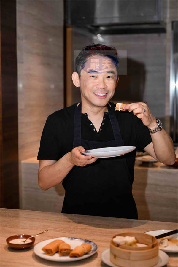 傻子与白痴2023全新专辑《姿态》正式上线，风格大胆前卫引发热议