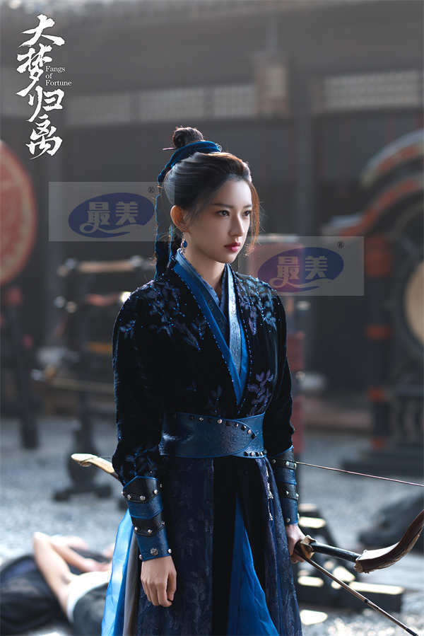 程潇领衔主演《大梦归离》首播好评如潮 猎妖射手裴思婧一弓一箭闯天涯