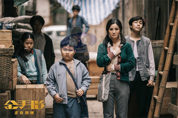 电影《金手指》曝“初见”片段 梁朝伟蔡卓妍于骗局相遇宿命纠缠