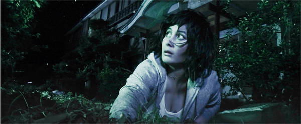 何超仪获颁电影人终⾝成就奖 感激丈夫⼀路并肩同⾏