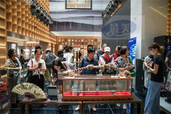 5.jpg 上海电视节|穿越金庸武侠世界 探索新时代武侠文学影视化