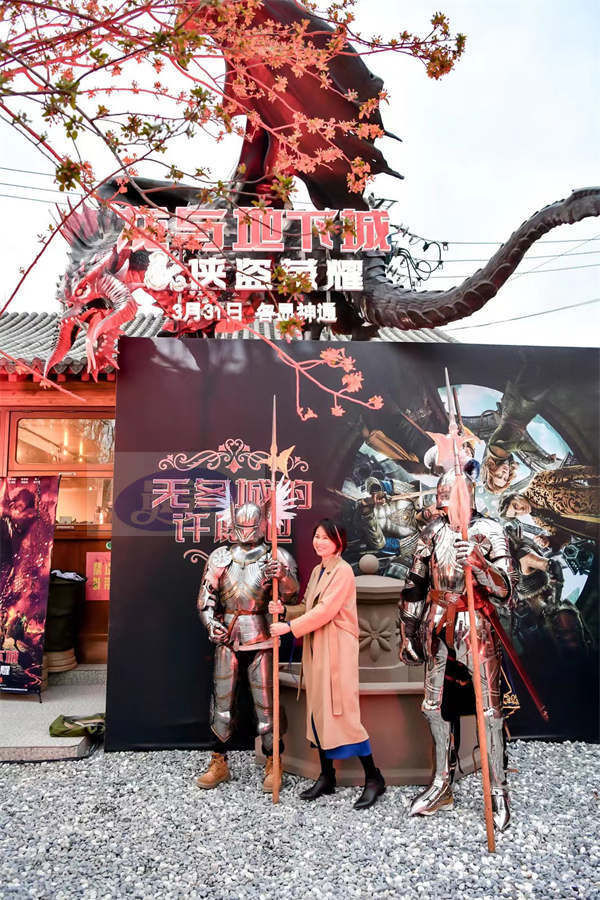 《龙与地下城：侠盗荣耀》首映礼变酒局 派派、休叔领衔全阵容惊喜连线
