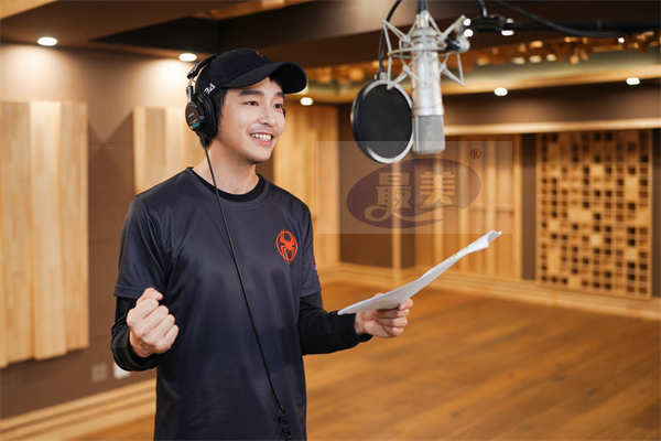 《蜘蛛侠：纵横宇宙》官宣中配阵容 彭昱畅虞书欣实力献声蜘蛛侠