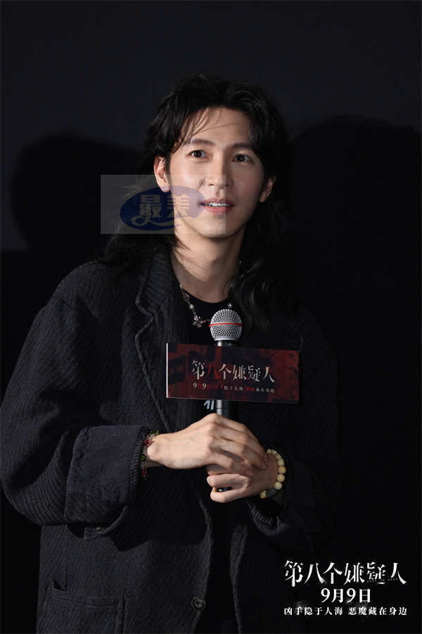 《第八个嫌疑人》北京首映 大鹏演反派“吓坏观众”孙阳立“票房flag”