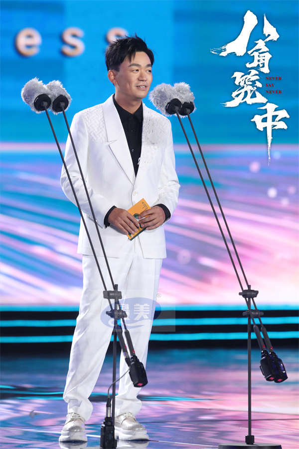 王宝强携新片《八角笼中》亮相海影节 六年打磨至诚之作