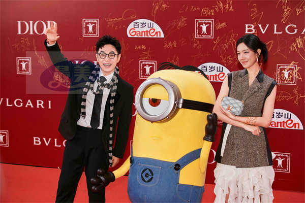 《神偷奶爸4》强势登陆上影节 大鹏庄达菲携小黄人共走红毯欢乐无限！