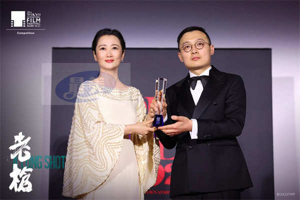 奖项口碑双赢！《老枪》荣获东京电影节主竞赛单元最佳艺术贡献奖