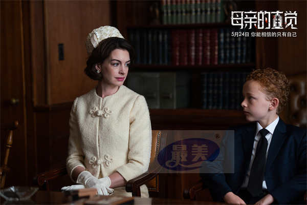 人性角斗场“疯批美人”直面人性 《母亲的直觉》上映惊心动魄