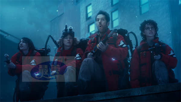 “蚁人”联手“小惊奇队长”救纽约 《超能敢死队：冰封之城》首曝预告