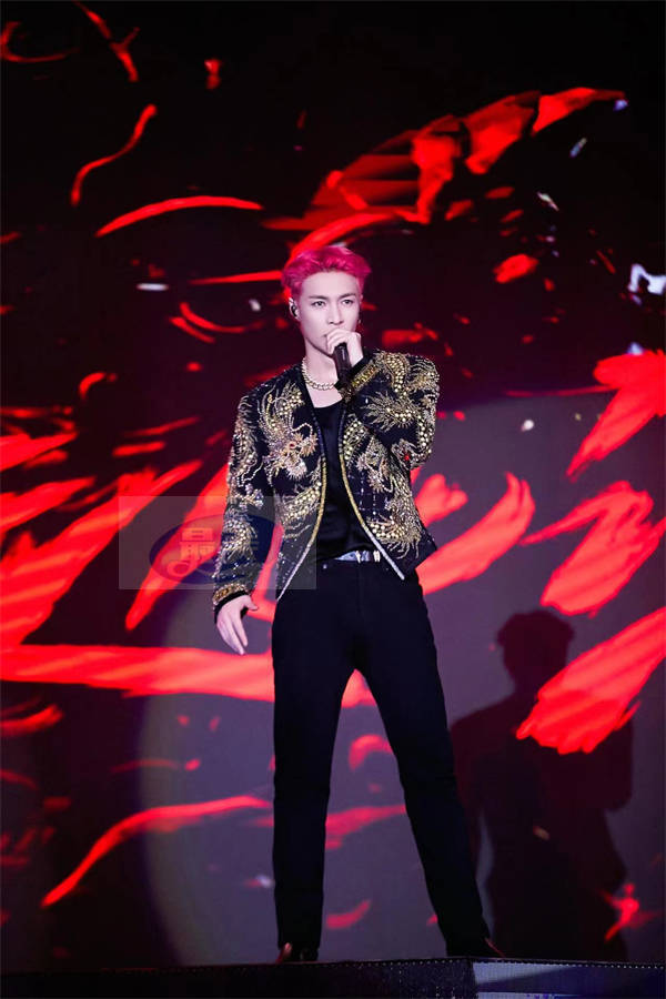 长沙话唱到新加坡，延伸舞台造超强沉浸感，张艺兴大航海新加坡站人气爆棚！！！