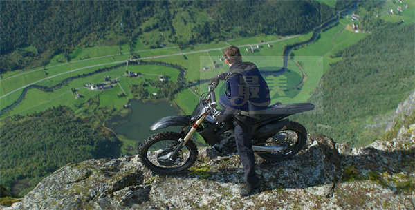 《碟中谍7：致命清算（上）》曝新预告 阿汤哥搏命飙车杀出重围