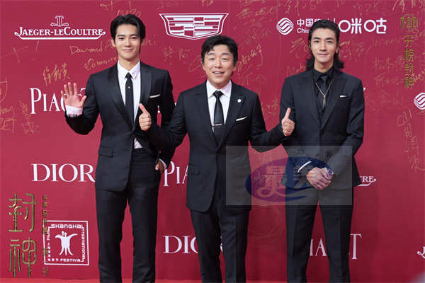 电影《封神第一部》剧组亮相上影节闭幕式 黄渤于适此沙相邀“7.20看封神”