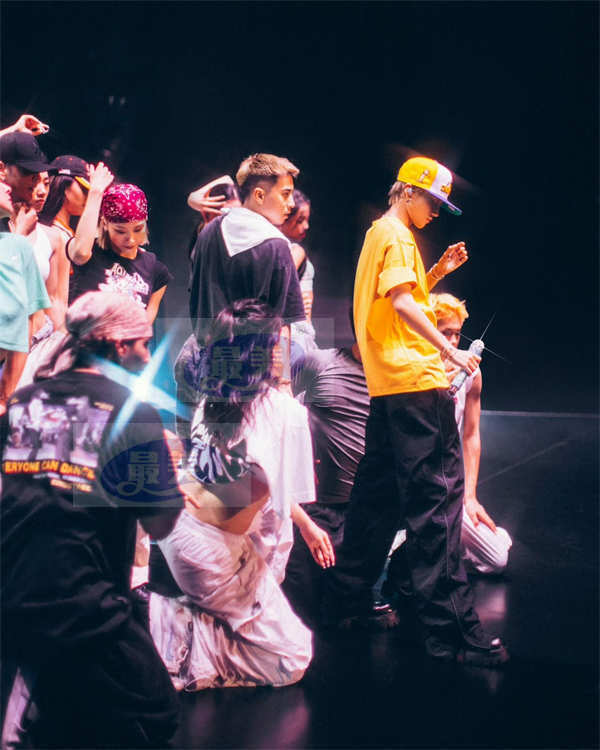 刘雨昕2023巡演首站广州圆满落幕 “舞台王者”彰显独特风范