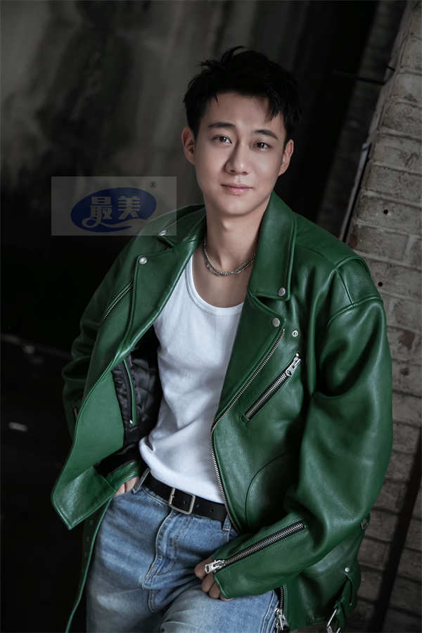 追查毒品险被“活埋”，哈尔滨演员高至霆拍《绝地追击》玩命！