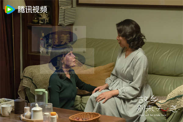 《故乡，别来无恙》发重逢曲《岁岁》MV  任素汐乘“音乐时光机”追忆童年故乡