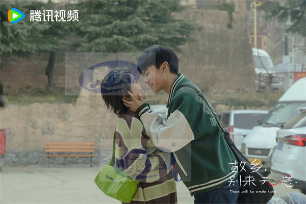 《故乡,别来无恙》收官发宝藏演员特辑 故乡洄游生活群像温暖观众