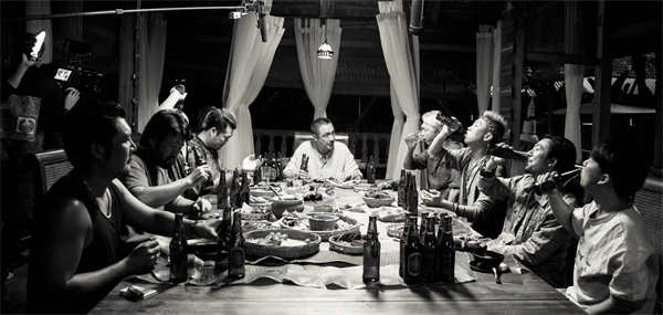 硬核悬疑冒险剧《边水往事》收官，全民热议年度爆款