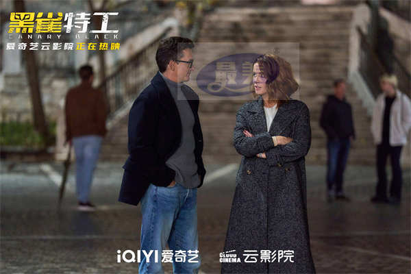 电影《黑雀特工》今日首映,凯特·贝金赛尔双枪狂飙热血开打