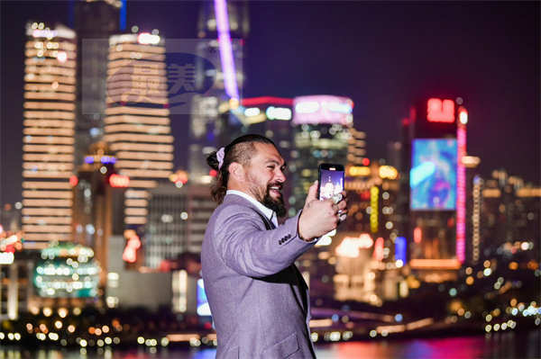 《海王2：失落的王国》主创特种兵式中国行 全新海报预告曝光