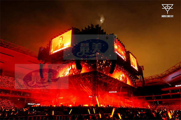 华晨宇携数万歌迷共赴十年庆典 以热情与使命持续发力音乐创作