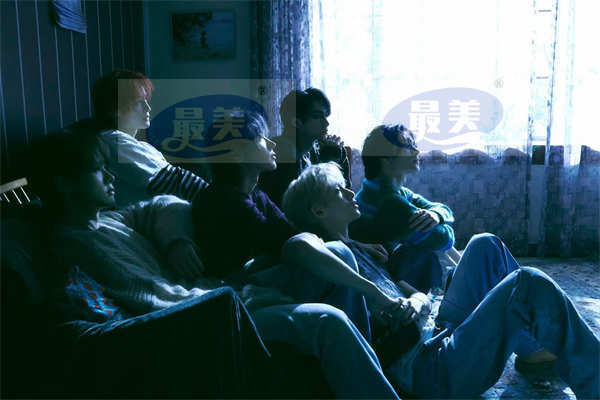 威神V将于11月1日携正规2辑回归，带来更加深邃的音乐感性！