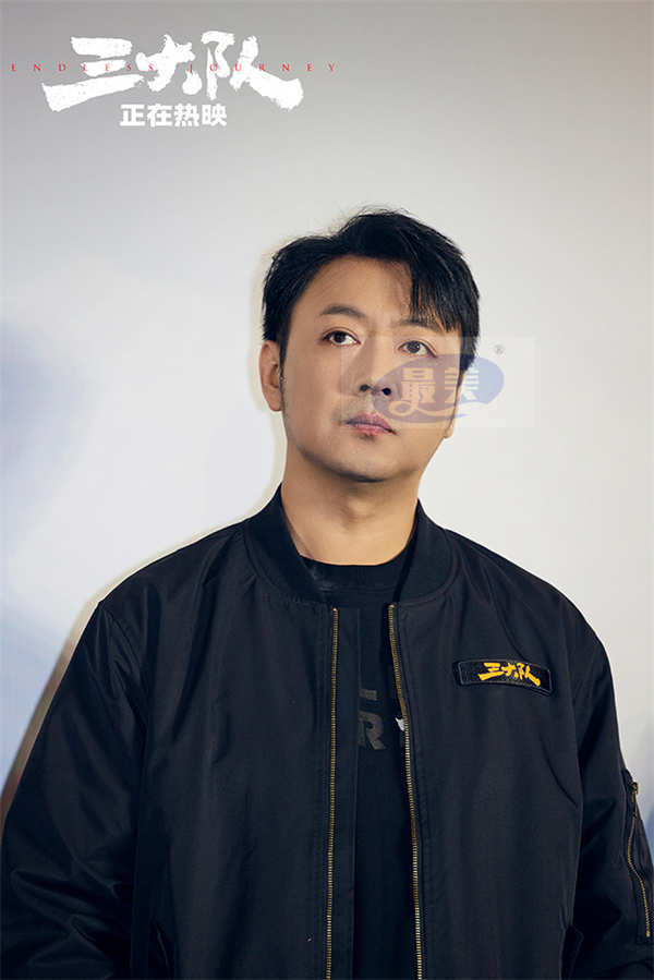 电影《三大队》曝“杀生得来的报”名场面 张译拳拳暴击嫌疑犯