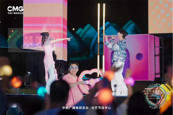 古树下的“遇见”：勾勒中国大地上生动而深情的浪漫画像  ——2024年中央广播电视总台七夕特别节目