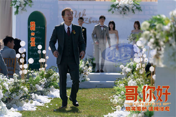 电影《哥，你好》全国热映中 于文文深情献唱插曲《时间里的家》