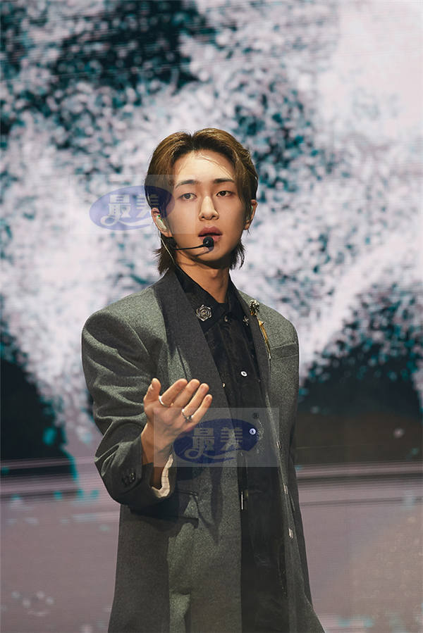 SHINee成员温流首次个人演唱会“O-NEW-NOTE”盛况空前，共吸引全世界74个地区的观众！