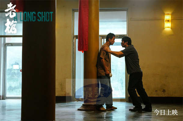 犯罪电影《老枪》今日上映 见证“年度封神”最后三十分钟