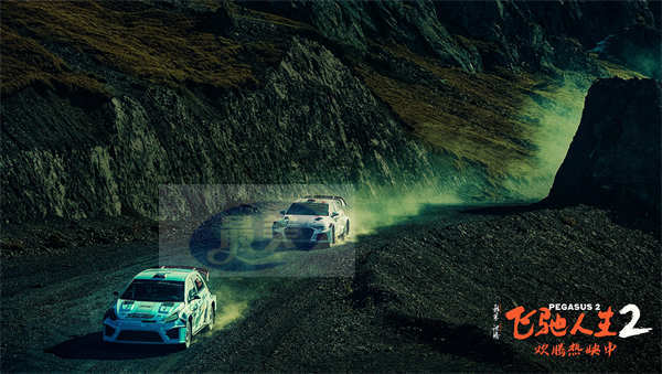 电影《飞驰人生2》全新特辑震撼揭秘实拍惊险赛车戏 韩寒携沈腾魏翔贾冰喜剧人欢聚沈阳路演