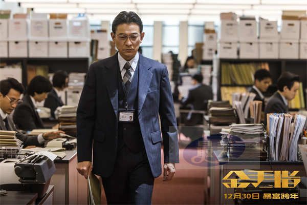 傻子与白痴2023全新专辑《姿态》正式上线，风格大胆前卫引发热议