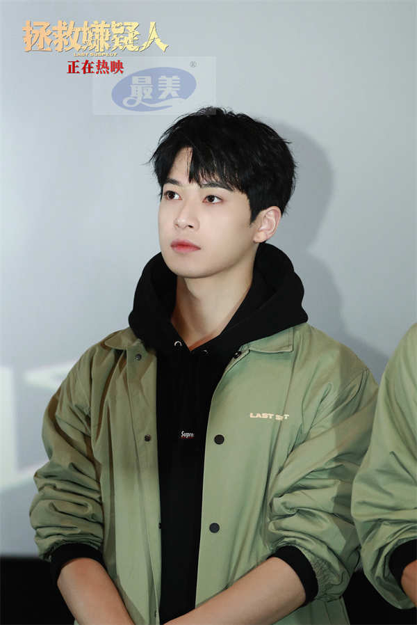 电影《拯救嫌疑人》长沙路演张小斐演技获赞 观众感慨“看五次哭五次”