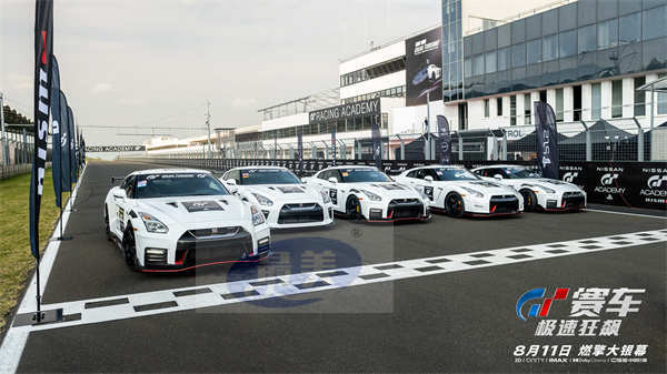 《GT赛车：极速狂飙》曝“马力全开”预告 少年追梦改写赛车史