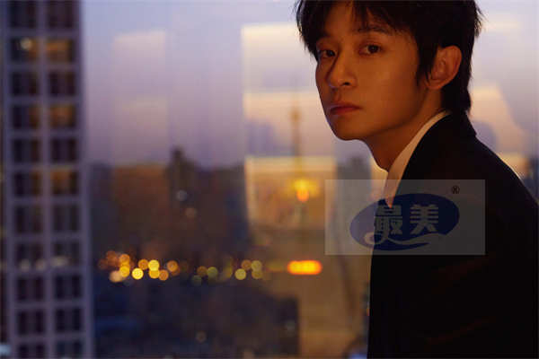 董子健亮相2024年“大剧看总台” 系列年代剧大江大河3引燃期待