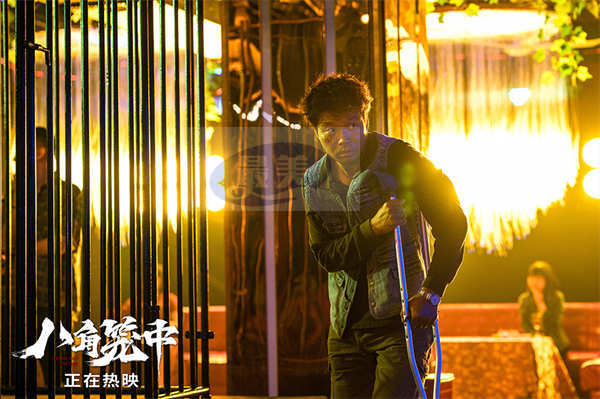 《八角笼中》今日上映聚焦多维度看点 “是草根也是大树”特辑触动人心