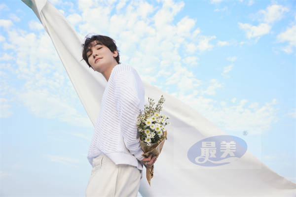 安七炫将于9月7日晚上7点进行正规4辑《Eyes On You》回归纪念直播!