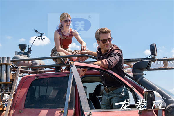 年度灾难大片《龙卷风》全国热映 震撼视效北美大爆今夏必看