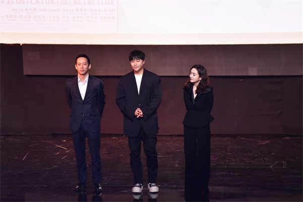 《解密》亮相开罗电影节“中国电影周” 导演陈思诚获金金字塔荣誉奖