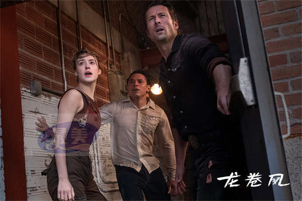 电影《龙卷风》曝“风暴追踪”预告 海外口碑绝赞超《2012》《后天》