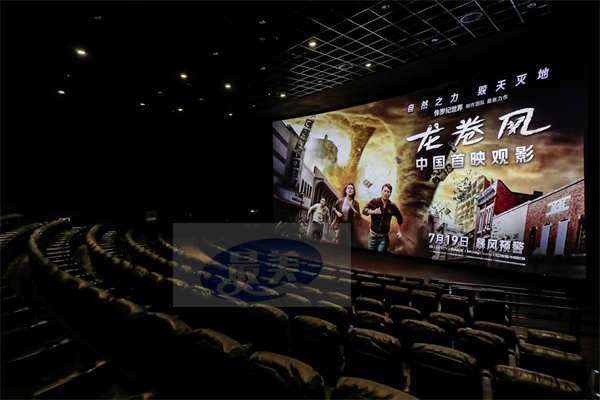 灾难巨制《龙卷风》中国首映好评如潮 震撼影院卷走夏日酷暑