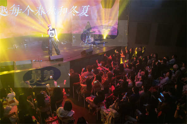 刘炫廷《NOBODY》首唱会成功举办，开启新一轮音乐之旅