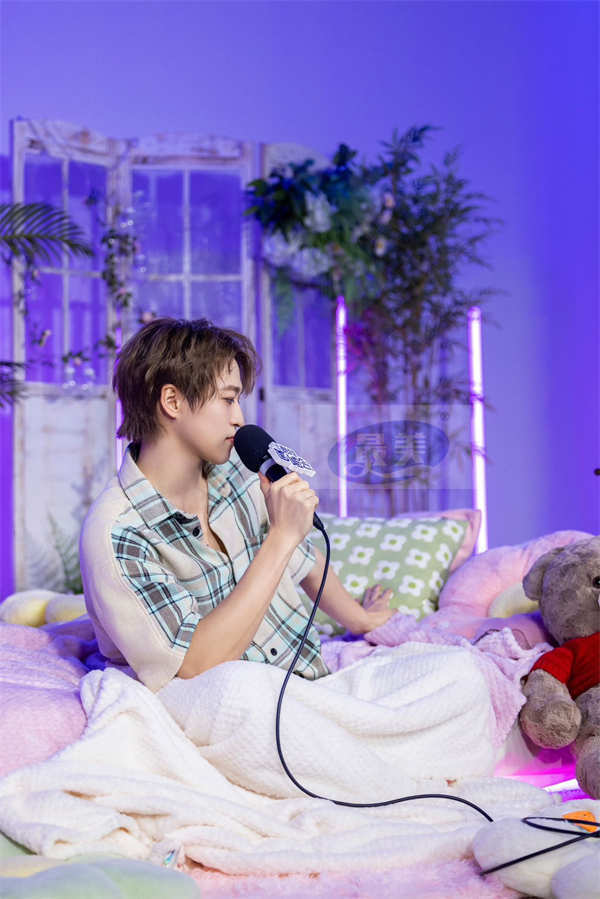 赞多亮相《酷狗首唱会》分享成长故事 新歌预告引期待