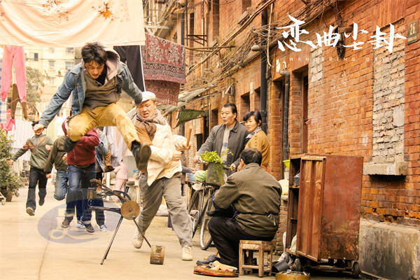 电影《恋曲尘封》亮相金鸡反响热烈  “错位”初恋引观众共鸣