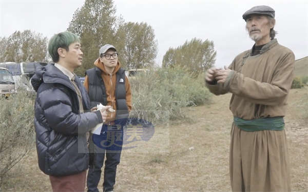 电影《保你平安》曝“我叫魏平安”导演特辑 分享喜剧幕后的故事