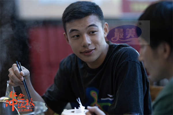 电影《红色冲浪板》今日上映 揭秘新近“国产青春爱情片天花板”六大看点