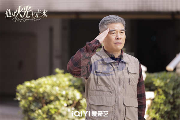 《他从火光中走来》收官 黄景瑜张婧仪携手续写逆行赞歌